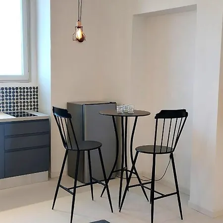 Solemaremessina شقة مسينا