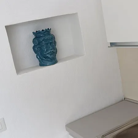 Lägenhet Solemaremessina