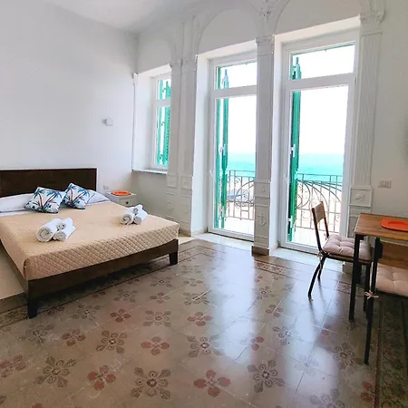 Solemaremessina Apartment