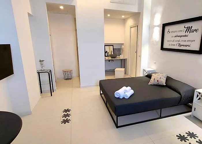 Solemaremessina アパート メッシーナ