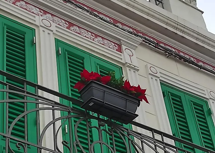 Solemaremessina アパート メッシーナ